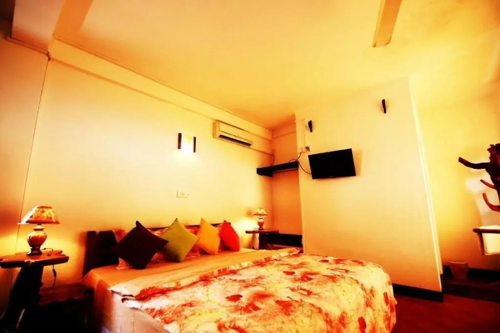 Mahaweli Regent Hotel Канди Шри-Ланка